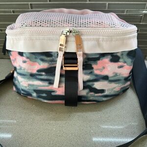 Lululemon Go Lightly Wamo Camo Barely Pink/Deep Coal Crossbody Bag